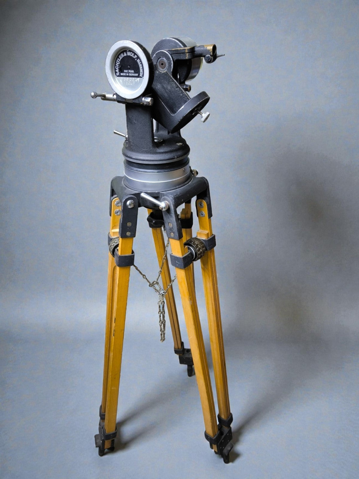 Eclair NPR 16mm Camera 400' Magazine motor tripod Angenieux 12-120 2.2 B Ultra16