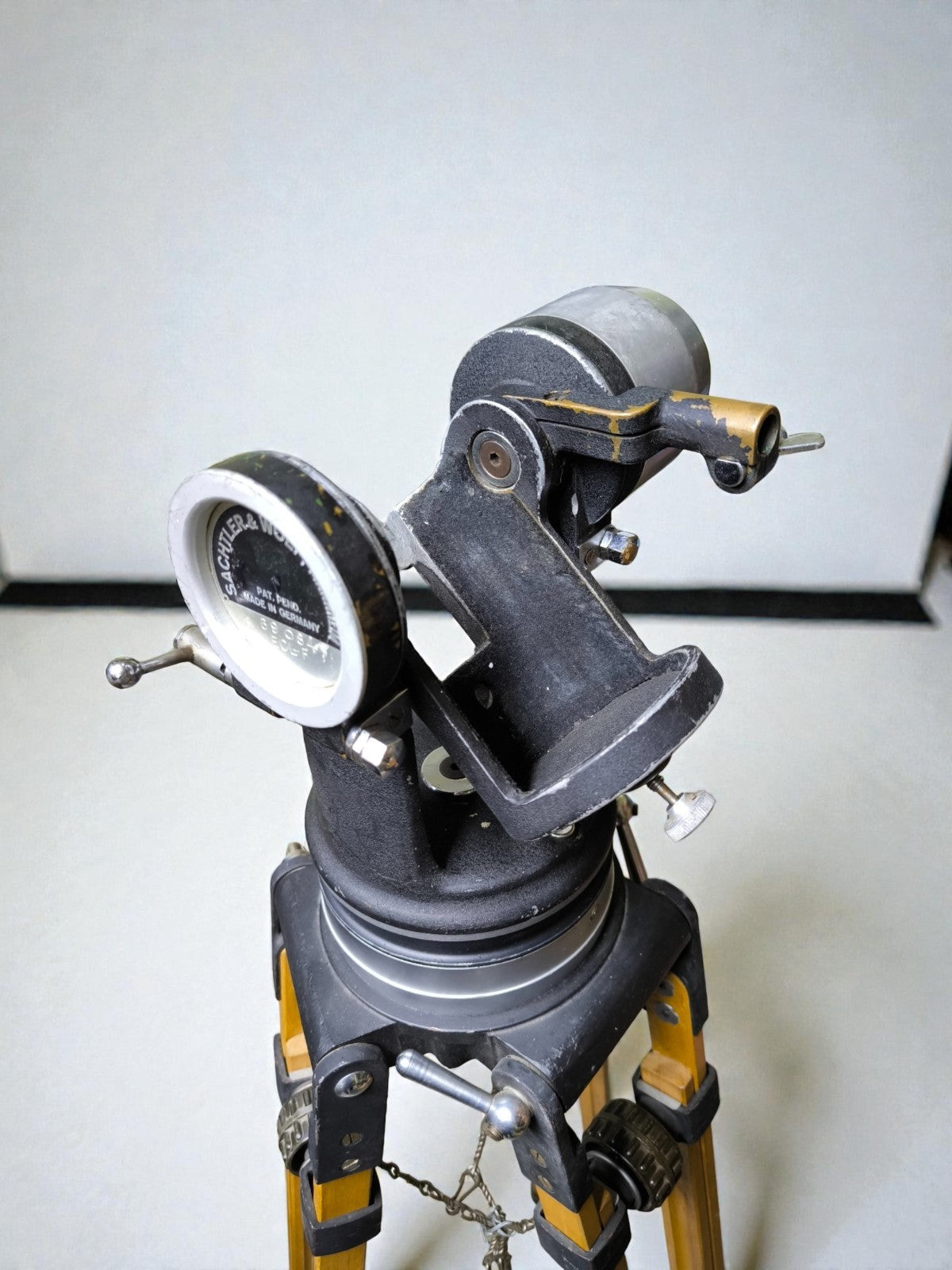 Eclair NPR 16mm Camera 400' Magazine motor tripod Angenieux 12-120 2.2 B Ultra16