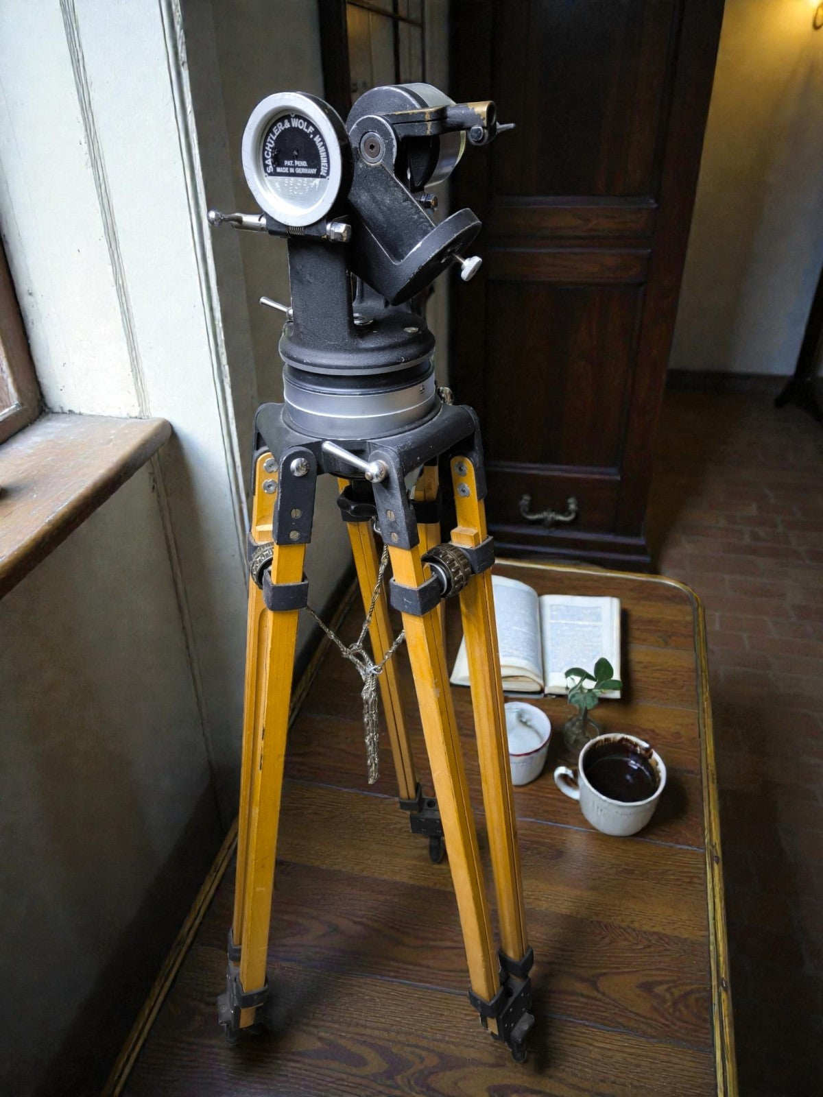 Eclair NPR 16mm Camera 400' Magazine motor tripod Angenieux 12-120 2.2 B Ultra16